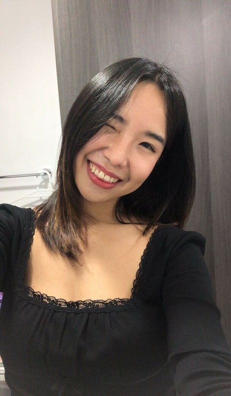 troughawee nude onlyfans