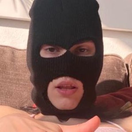 Dora Quinn naked on onlyfans