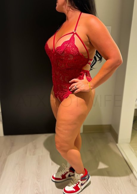 atxhotwife pics onlyfans