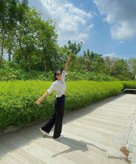 Bhavika Sharma nude onlyfans leaks