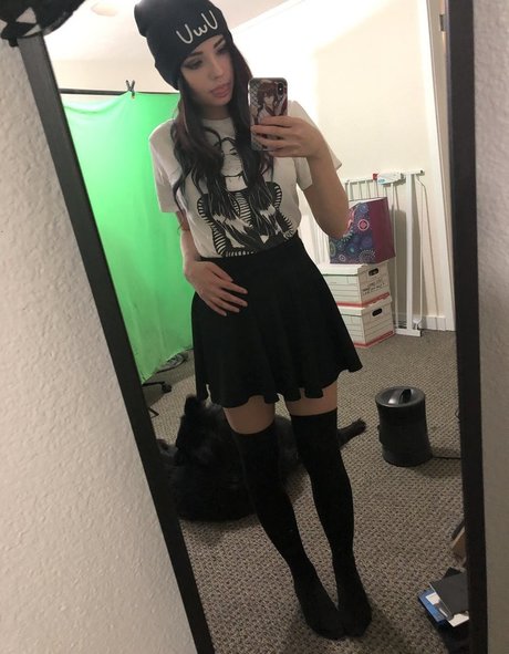 fansly onlyfans hd still