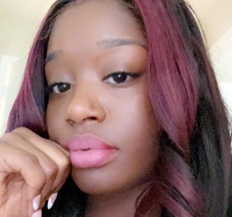 Lola B Tango onlyfans model photo