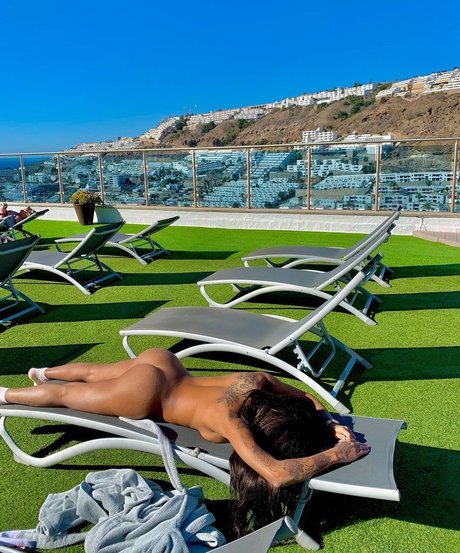 Krissttal Ruizz onlyfans photos