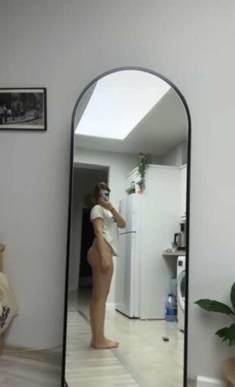 buseeylmz97 onlyfans public photos