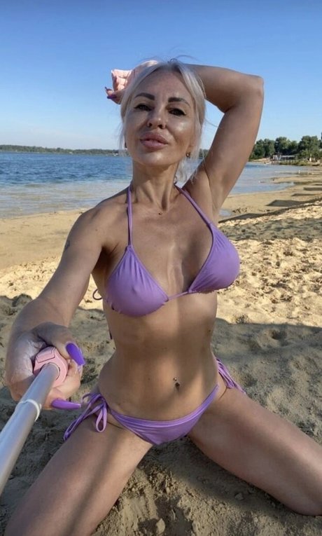 Hotnessi onlyfans nude pictures