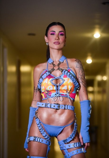 Farofa Da GKay onlyfans posts