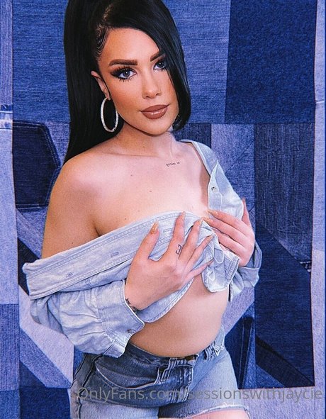 sessionswithjaycie onlyfans model images