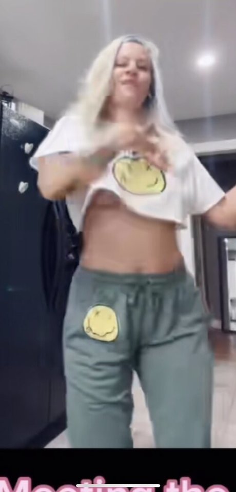 Barbiewants2hype only fans leak