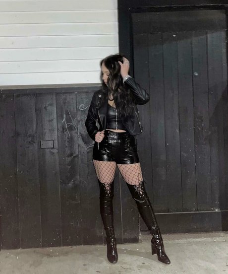 Shelby Dias onlyfans pic