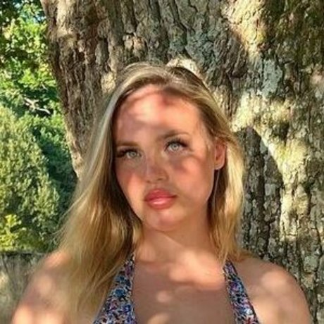 moonbeamlouth onlyfans leak nude