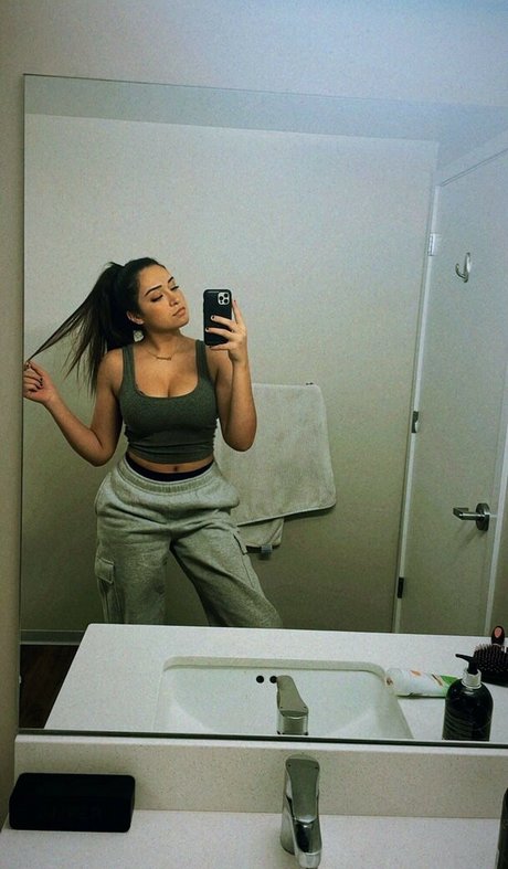 Christina Roki nude onlyfans leak