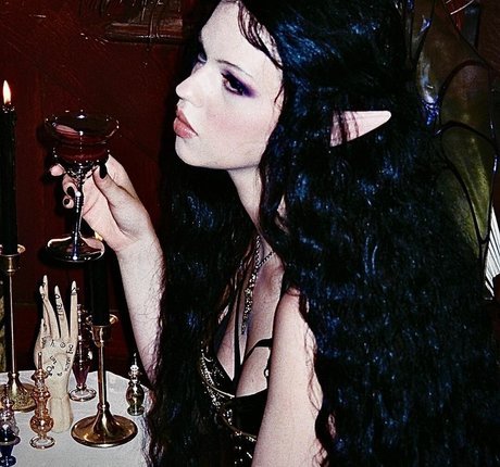 Emma Karla Peet onlyfans porn