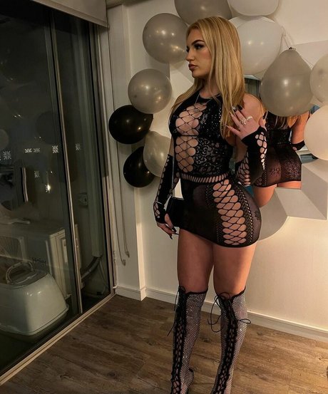 Gemma Rosenberg onlyfans images