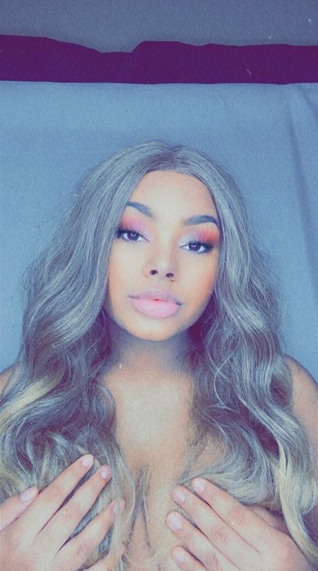 Leah Layne only fans nude leaks