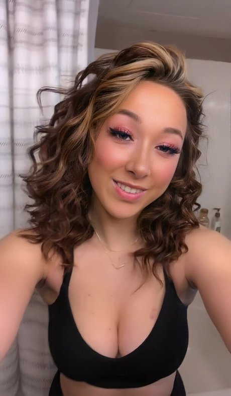 Presley Hine onlyfans star