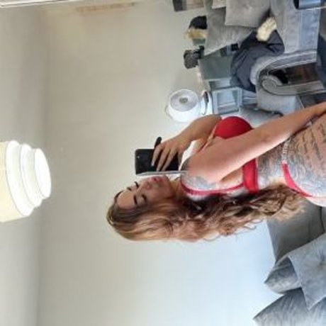 Louise McNamara onlyfans nude porn