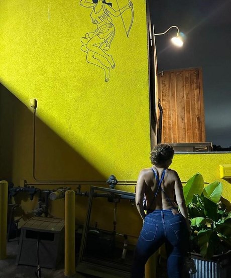 Abi Maria Gomez onlyfans leak