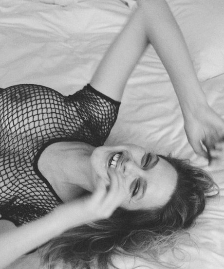 Elle Brittain onlyfans model photos