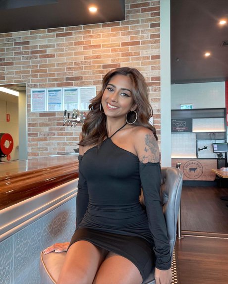 Chrissymenzies onlyfans model