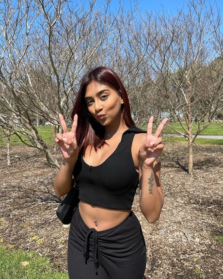 Chrissymenzies onlyfans posts