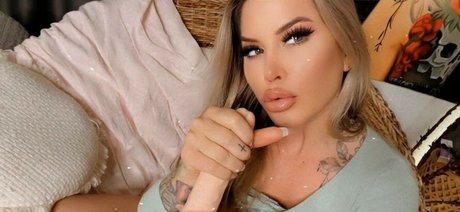 AvaArlo free only fans