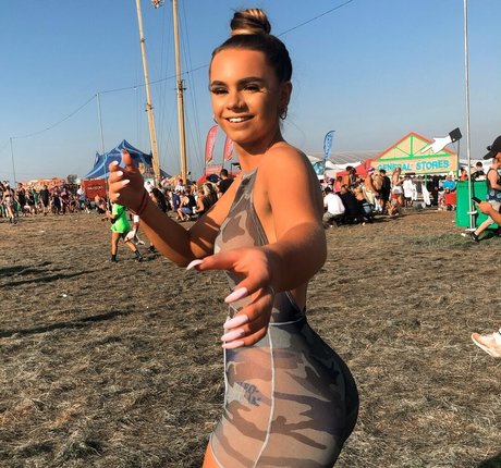 charlotte maynard onlyfans exposed