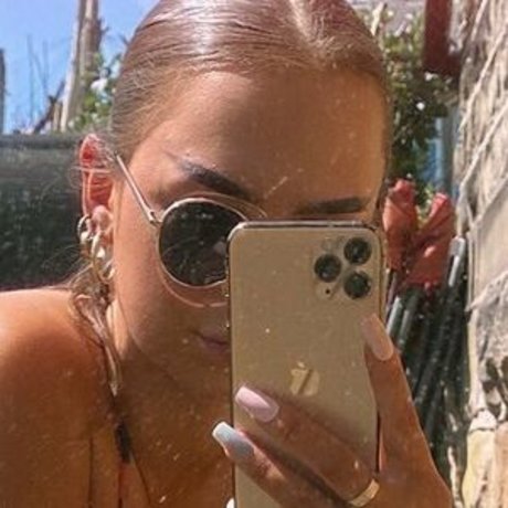 charlotte maynard naked onlyfans