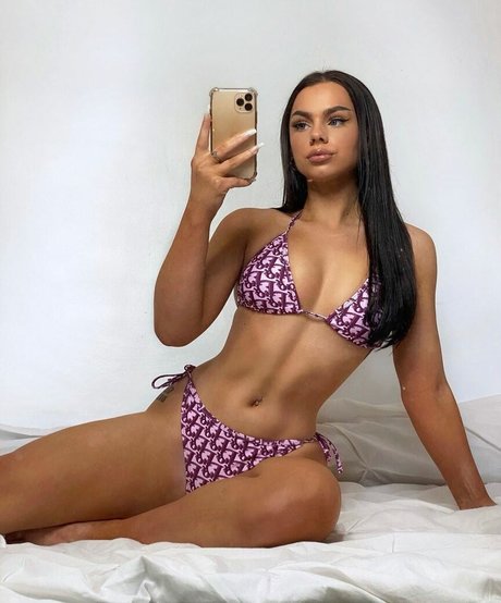 charlotte maynard onlyfans nude content