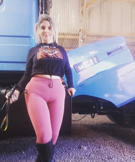 Felina Cris only fans photos