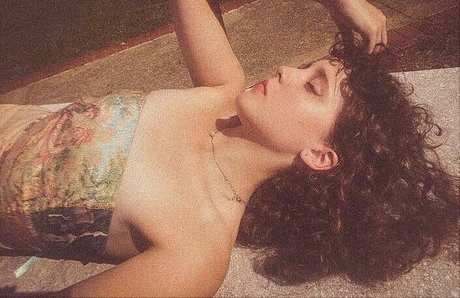 ApartmentFluffy7589 only fans content