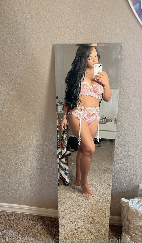 Elizabeth Retana onlyfans striptease