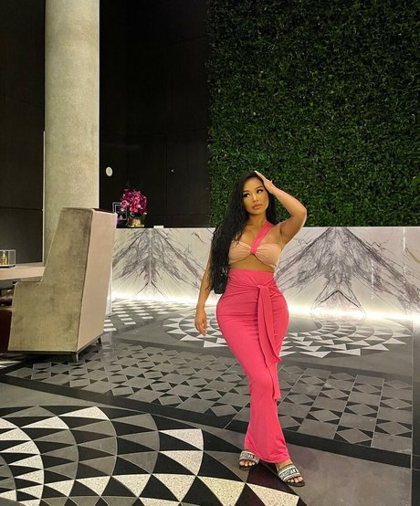 ohsoyoulily onlyfans leaked pictures