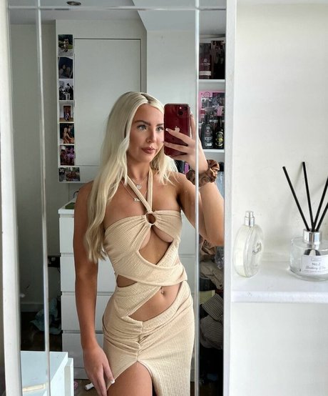 Beth Tucker onlyfans sex leak