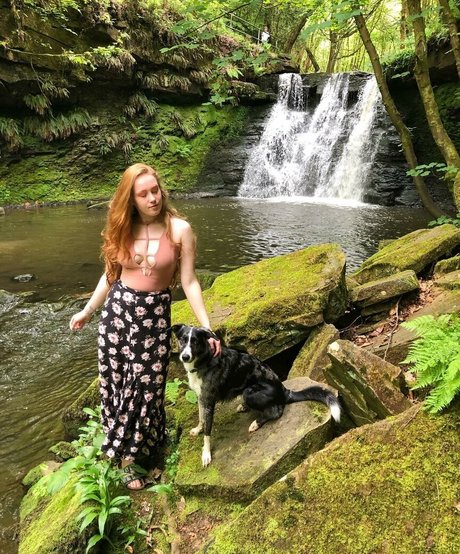 Lucie Rose Middleton only fans leak porn