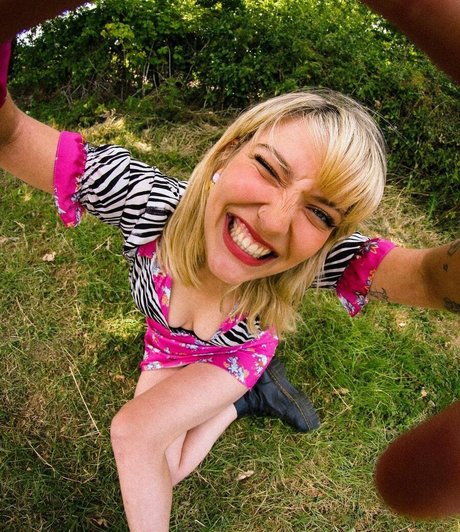 Cate Canning onlyfans photos