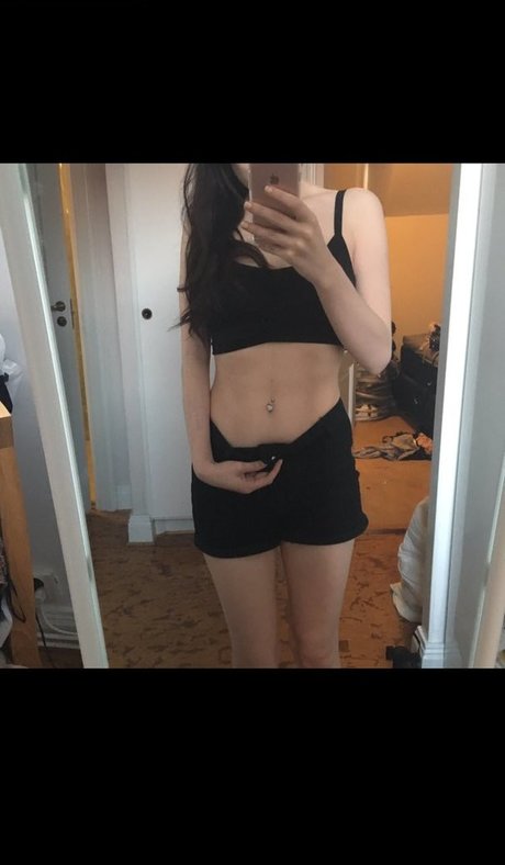 Naniheichou only fans naked