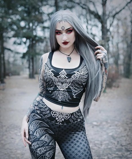 asian femdom onlyfans art porn snapshot