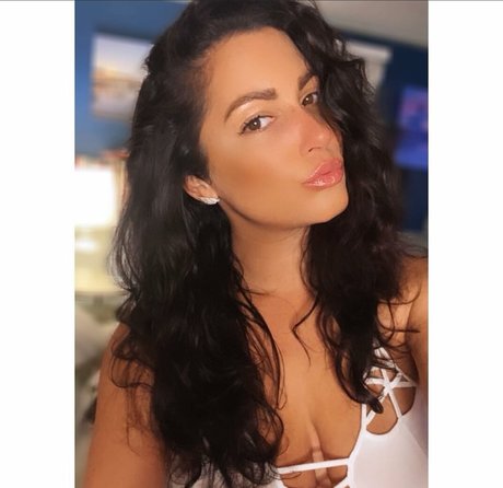 Emilee Fitzpatrick onlyfans page