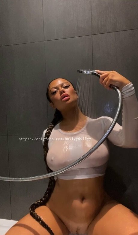 Hollydollyy onlyfans posts