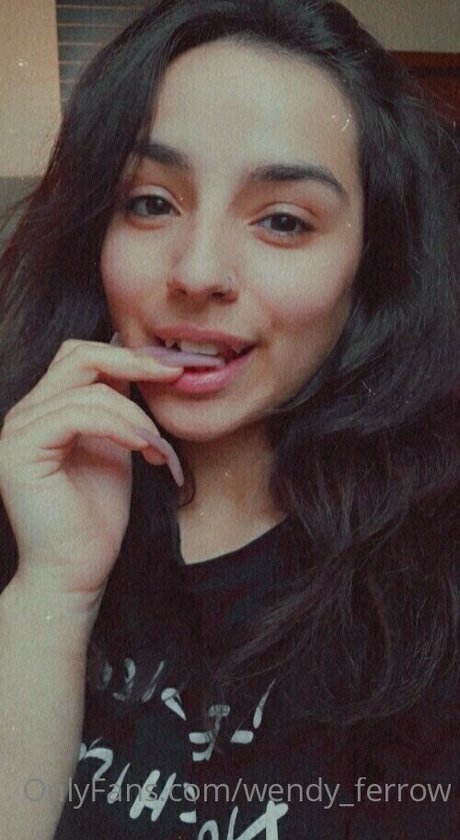 wendy ferrow onlyfans tits