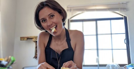 Lindsey Doe strip onlyfans