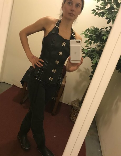 Lindsey Doe onlyfans for free