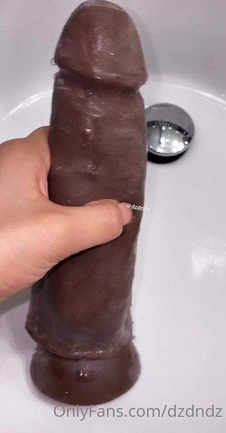 Dzdndz onlyfans striptease