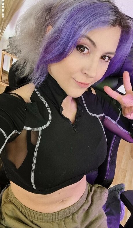 freewaifu onlyfans naked porn