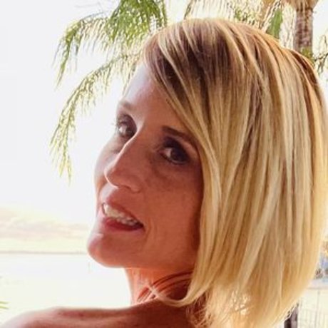 Emma Exhales onlyfans desnuda