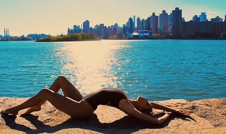 milf yoga onlyfans beautiful naked plate