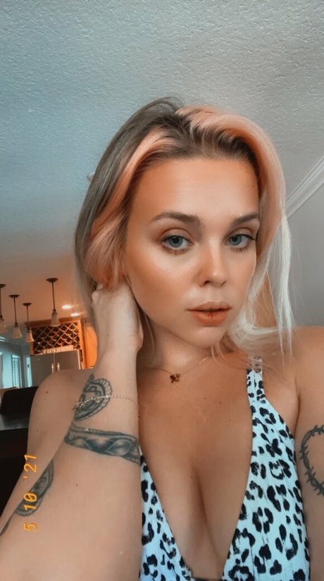 Daniinsfw onlyfans nude photos