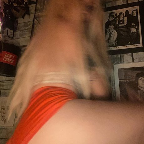 Witten Bonnie onlyfans strip