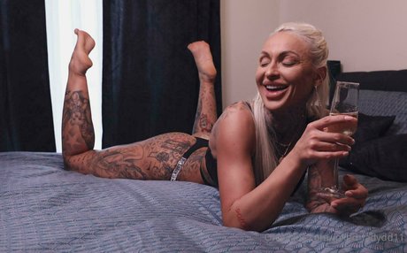 Inked ladydd11 nude only fans leaks
