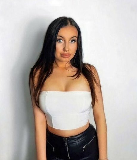 Kate Patterson onlyfans pictures